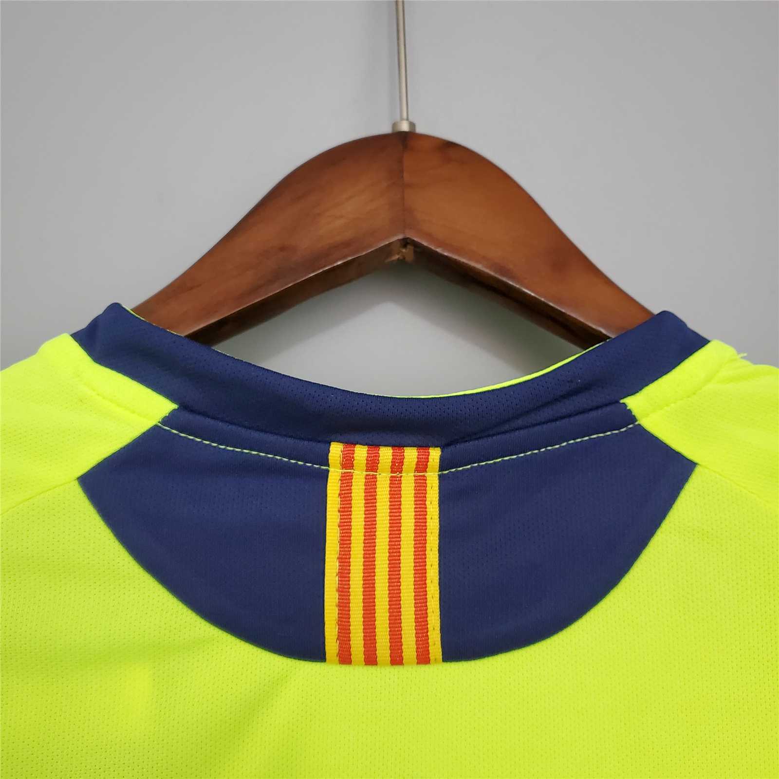 Barcelona Away Jersey 2005/06